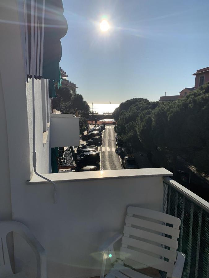 Casa Bianca 4 - confortevole in centro a Moneglia Esterno foto